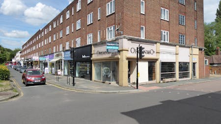 261 High Road, Loughton, Retail To Let - P1010882.JPG