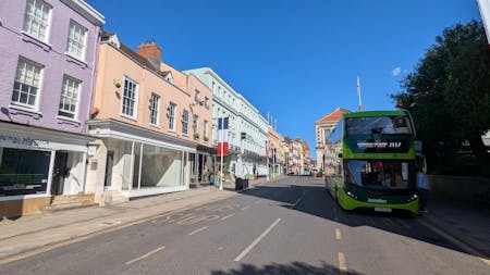 15 High Street, Windsor, Retail Lease Assignment - PXL_20250703_082703366.jpg