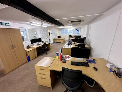 Self-contained 1st Floor Office, Thame, Investment / Office / Other For Sale - IMG_8055.jpeg