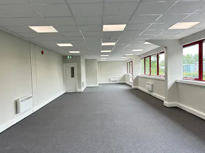 4 Pipers Court, Thatcham, Industrial/Logistics / Industrial / Warehouse To Let - InteriorPhoto 5.jpg
