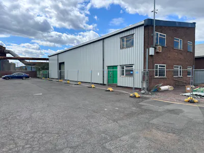 Unit 9, Albion Industrial Estate, West Bromwich, Industrial / Industrial / Warehouse / Workshops To Let - 5253.jpg