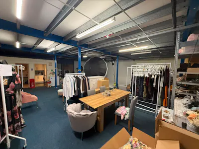 Unit 17, Newlands End, Basildon, Industrial To Let - WhatsApp Image 2026-08-27 at 1.22.02 PM (13).jpeg