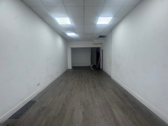 156 Percival Road, Enfield, Retail To Let - 2.jpg