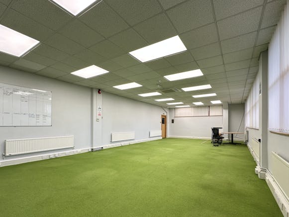 Unit A1, Bramingham Business Park, Luton, Industrial For Sale - IMG_2973.JPG