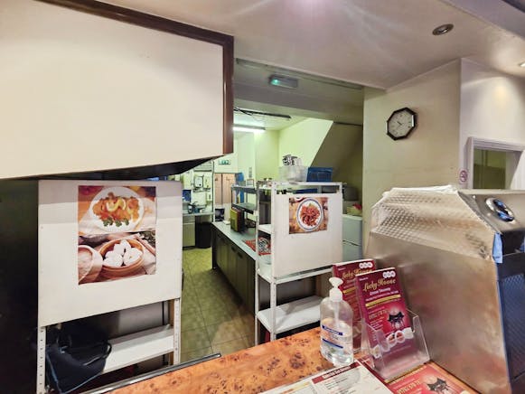 146 Sutton Road, Southend-on-Sea, Retail To Let - 0e48bae4-WhatsApp 20Image 202026-02-02 20at 2016.34.00 20 281 29.jpeg