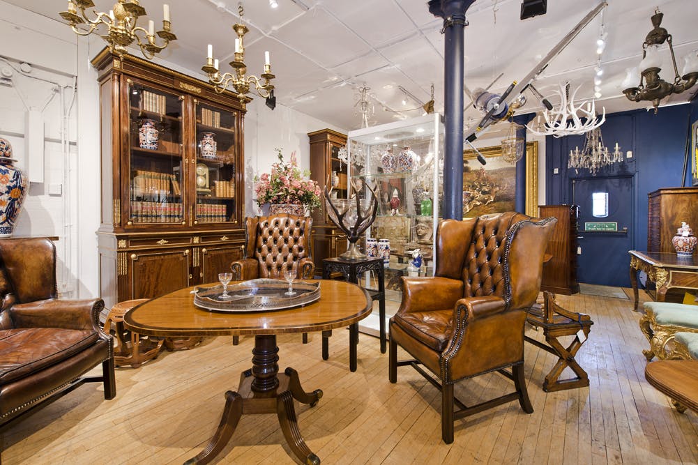 The Furniture and Arts Building, 533 Kings Road, Chelsea,  Sw10, Office / Retail To Let - showroom@533 kings rd-5093 low.jpg