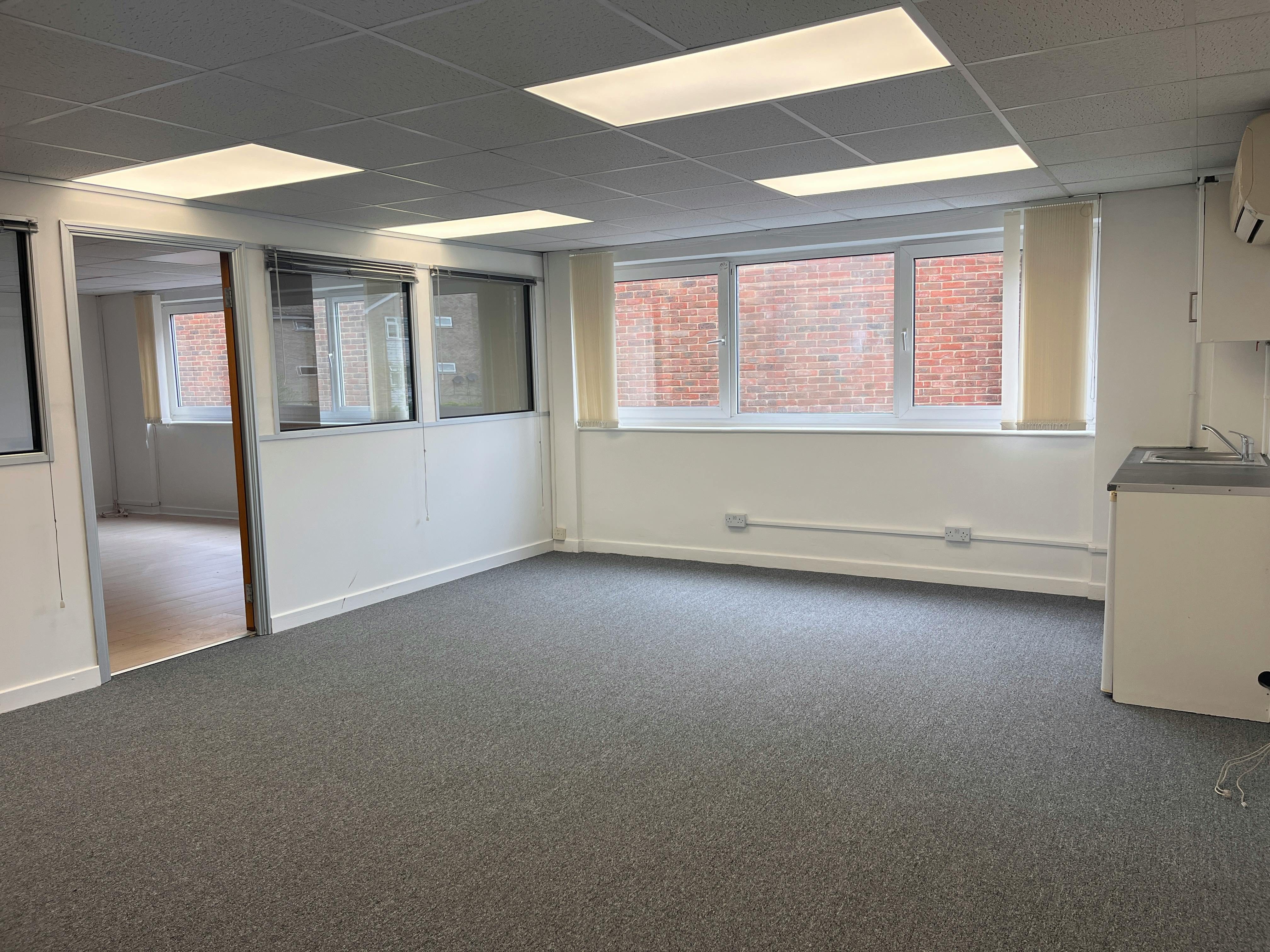 Merritt House, Amersham, Offices To Let - 20260617_152732926_iOS.jpg