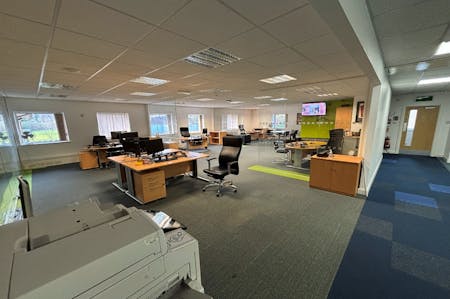 Ty'r Efail & Ty'r Felin, Pontypool, Office For Sale - Ty'r Felin Interior