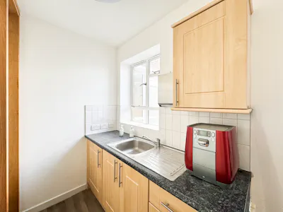 8 Wimpole Street, London, Office To Let - kitchen.jpg