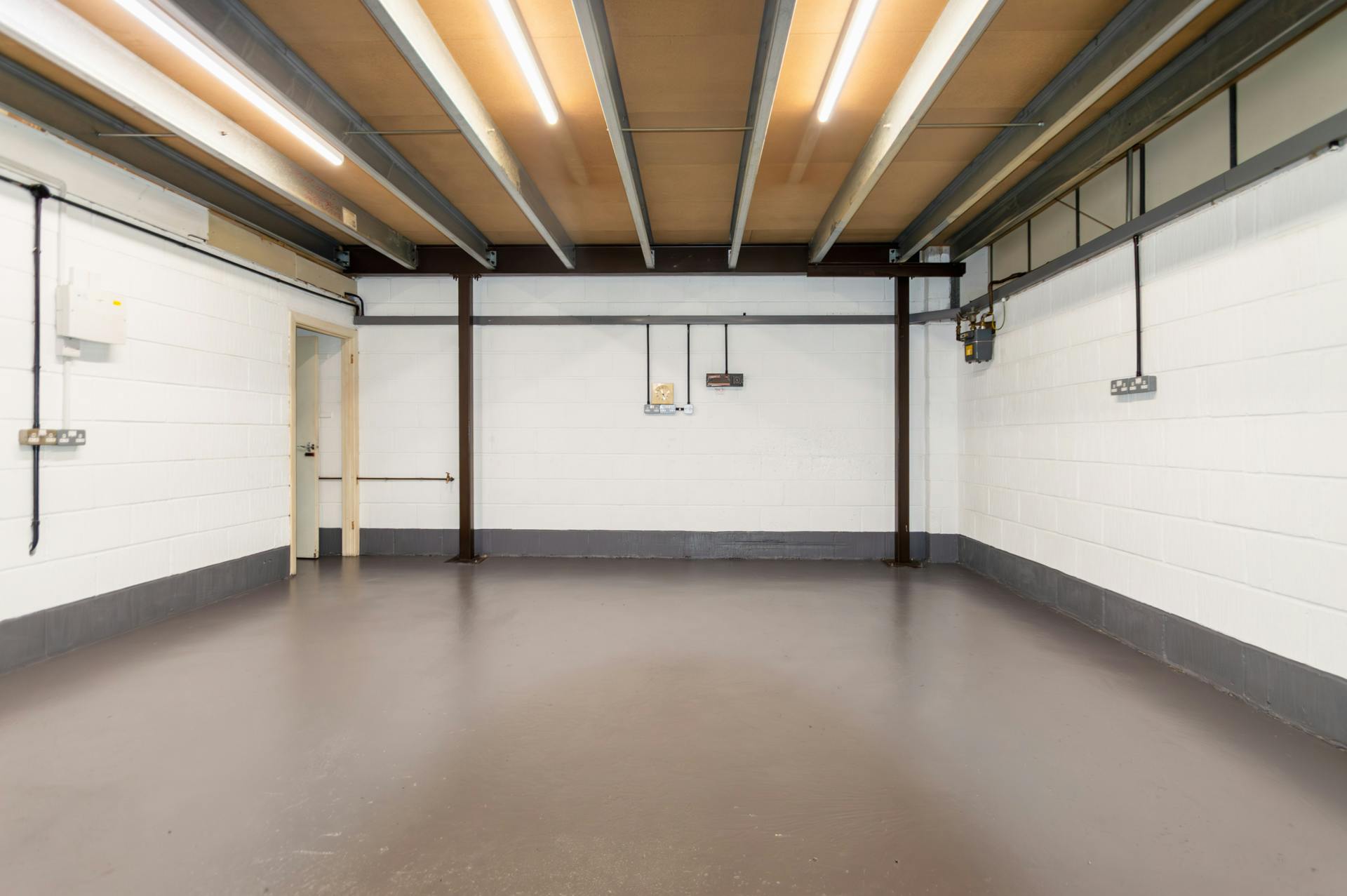 Industrial Unit in Verwood - photo 4