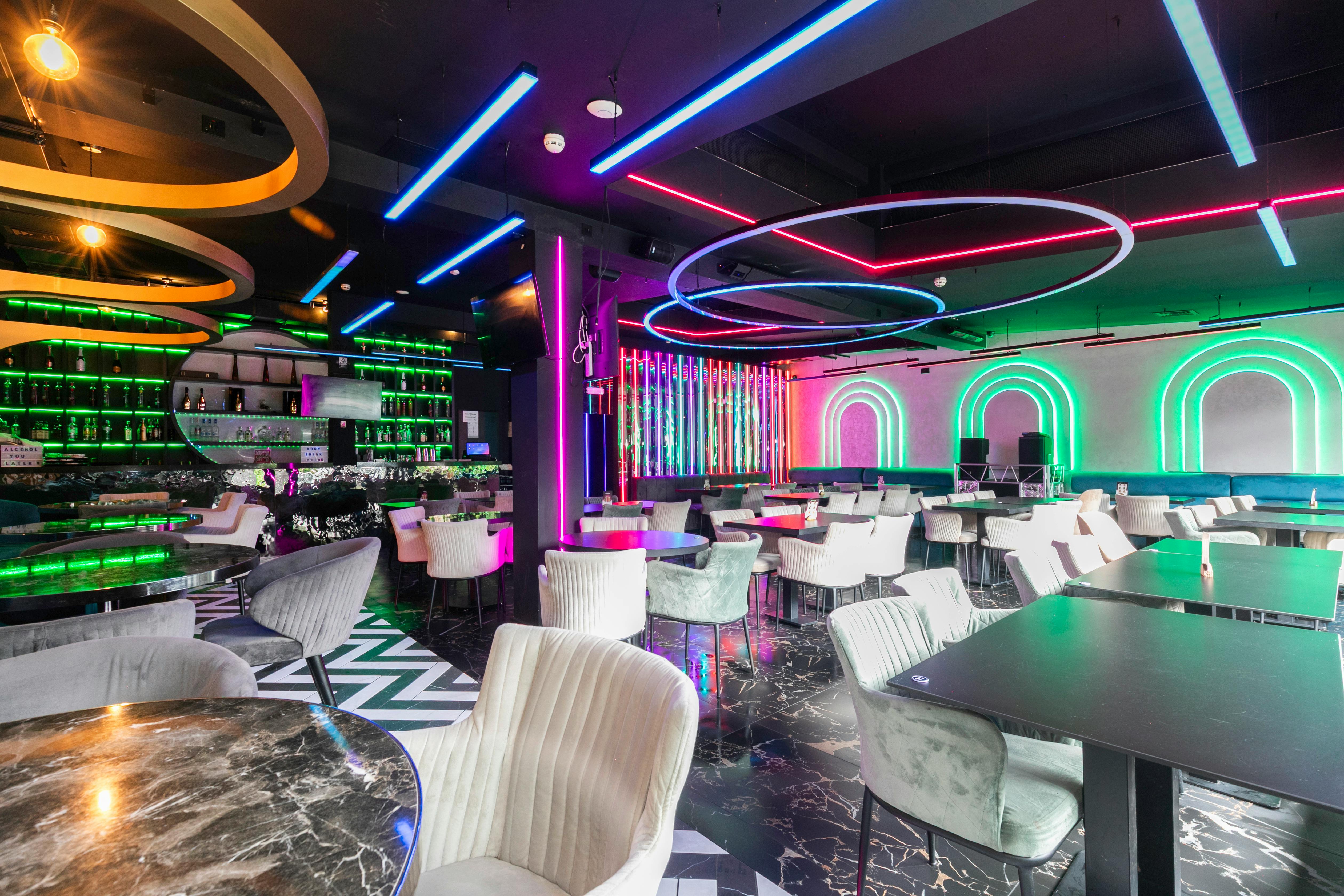 Retail/Shop in Leyton - photo 4