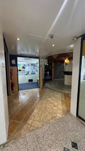 Al Asfoor Plaza, Qurum - Ref:295959, Muscat, Retail To Let - 1 Al Asfoor Plaza 31.jpeg