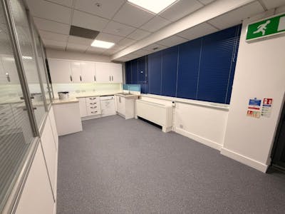 Ground floor Kingswood House, Southend-on-Sea, Office To Let - WhatsApp Image 2026-01-08 at 5.21.49 PM (2).jpeg