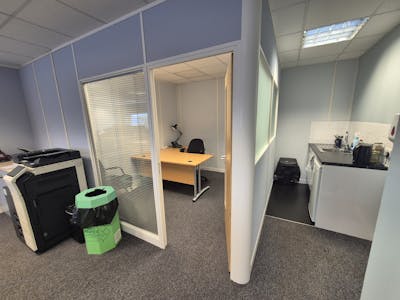 Unit D2, Meadowbank Business Park, Oldham, Industrial/Logistics To Let / For Sale - 20251020_112306.jpg