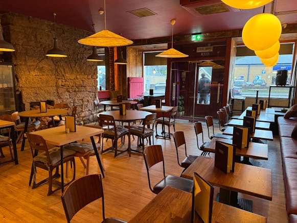 50 Cover Licensed Restaurant Bar, 219 Fenwick Road, Glasgow For Sale - IMG_2427.jpg