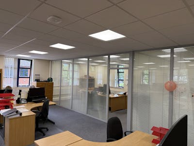 3 Oak Tree Park, Redditch, Office To Let - IMG_9586.JPG