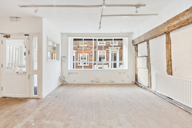 15 Temple Street, Aylesbury, Offices To Let - DSC00263-dd9151e3dfa79515eabe83e6ca74dc4e.jpg