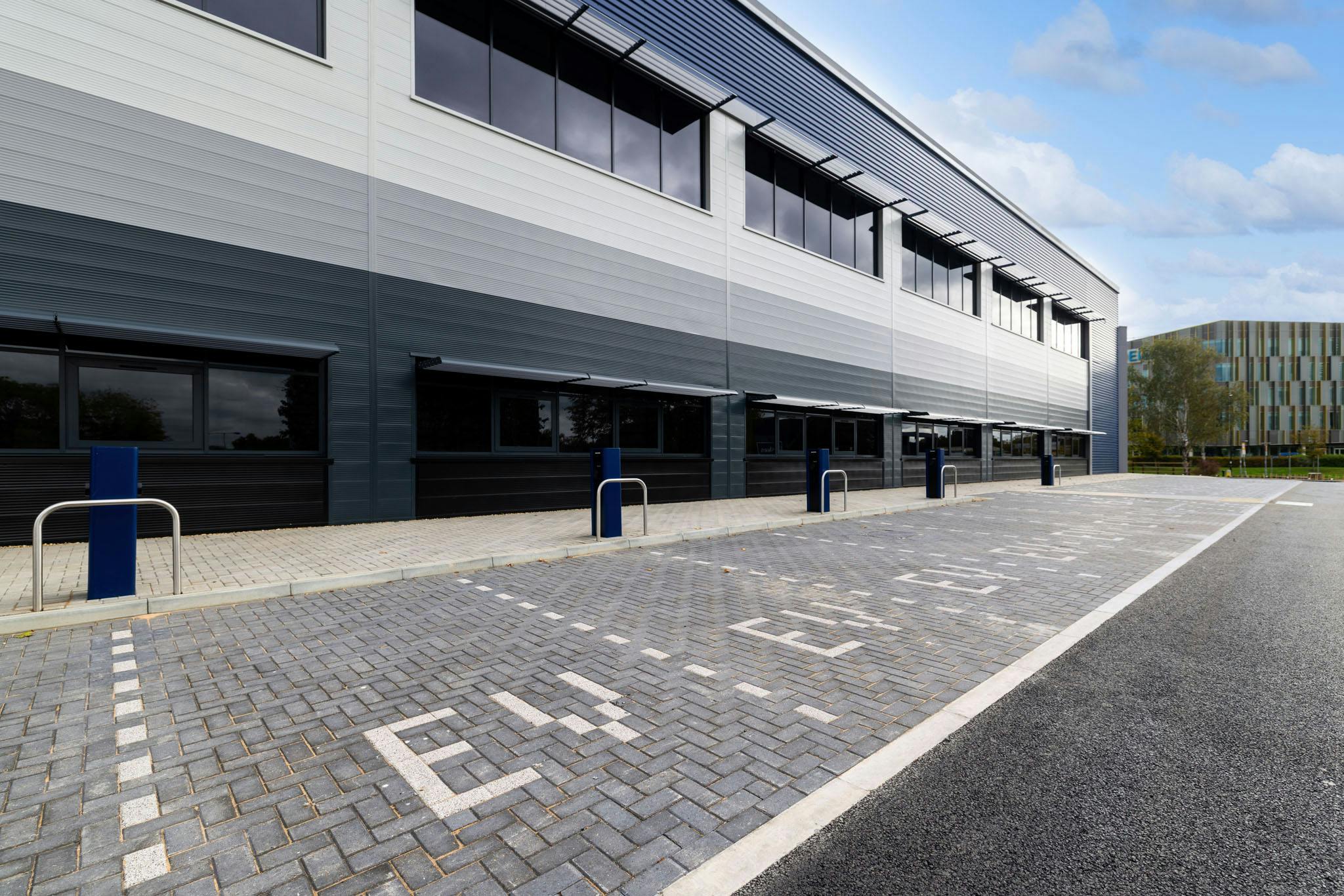 Panattoni Park Crawley, Fleming Way, Crawley, Warehouse & Industrial To Let - Eighty_PanPC_20251016_0637.jpg