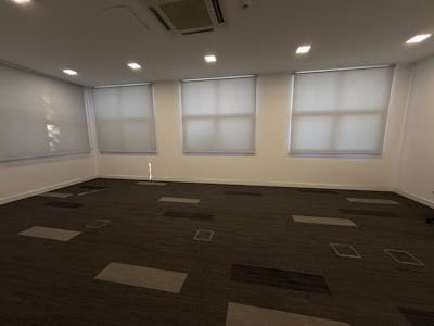 Carnaxide Armazém e Escritórios 4.200 m2, Rua das Quintinhas, 1, Carnaxide, Industrial / Logistics / Warehouse To Let / For Sale - IMG_0847 Large.jpg