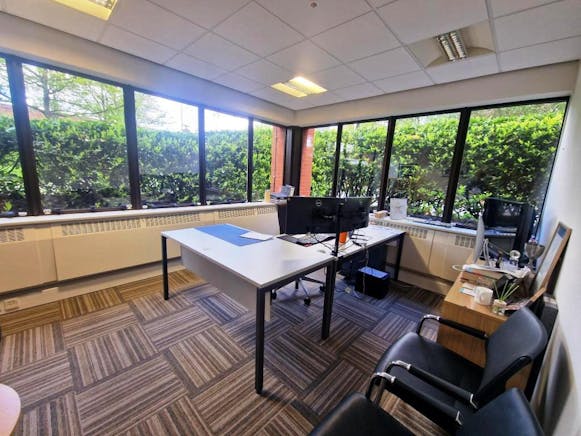 Clifton House (Ground Floor), Bunnian Place, Basingstoke, Office To Let - 20260420_144221.jpg