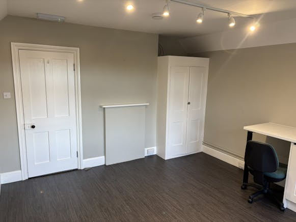 The Lodge, Moor Hall, Maidenhead, Offices To Let - IMG_7068.JPEG