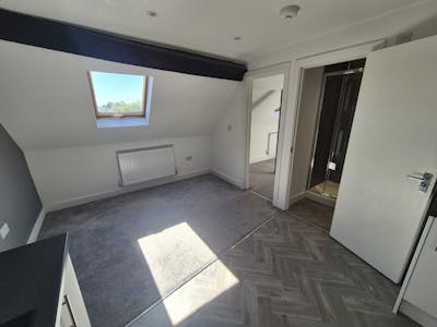 14 High Street, Stone, Residential / Retail For Sale - 20260429_143625.jpg