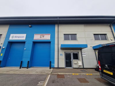 Unit 11, Portsmouth, Industrial / Trade Counter / Warehouse To Let - 20250327_094632.jpg