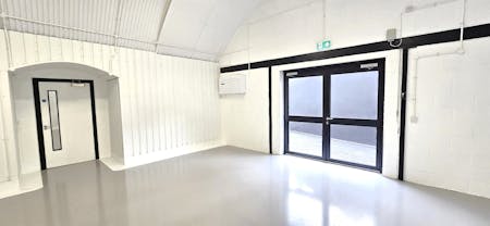 Arch 451 & Arch 452, Andre Street, London, Industrial To Let - 20260508_125650(0) - Edited.jpg