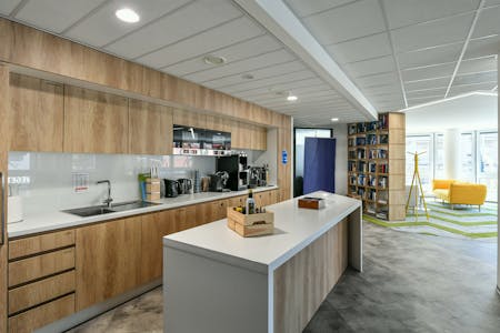 Palác Anděl, Plzeňská 345/5, Prague, Office To Let - PEG_1144.jpeg