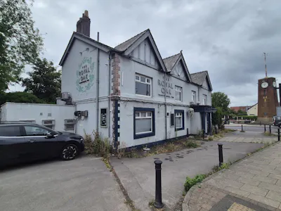 496 Oldham Road, Manchester, D1 (Non Residential Institutions) / Leisure / Office / Retail To Let - 20260817_125019.jpg