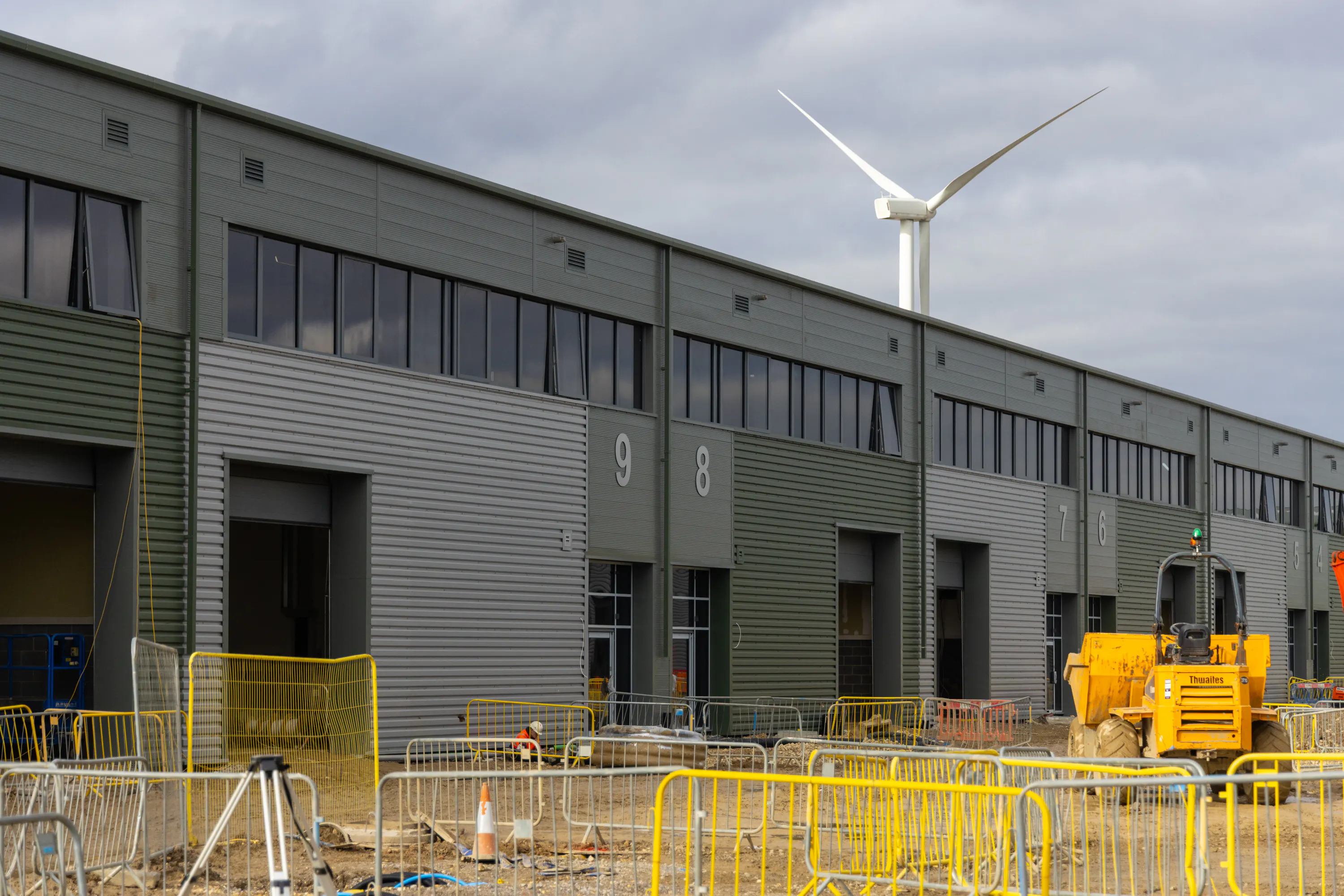 Unit  2, 3, 4, 9, 10 & 19 T45, Aire Valley Road, Leeds, West Yorkshire, LS9 0AA