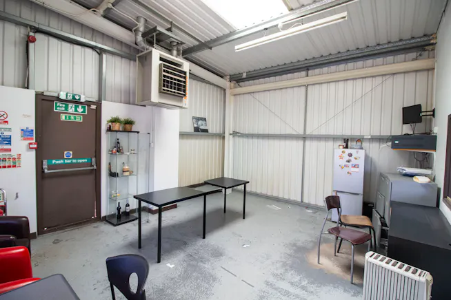 Unit 6 AMC Business Centre, Park Royal, Industrial / Warehouse To Let - 5.jpg