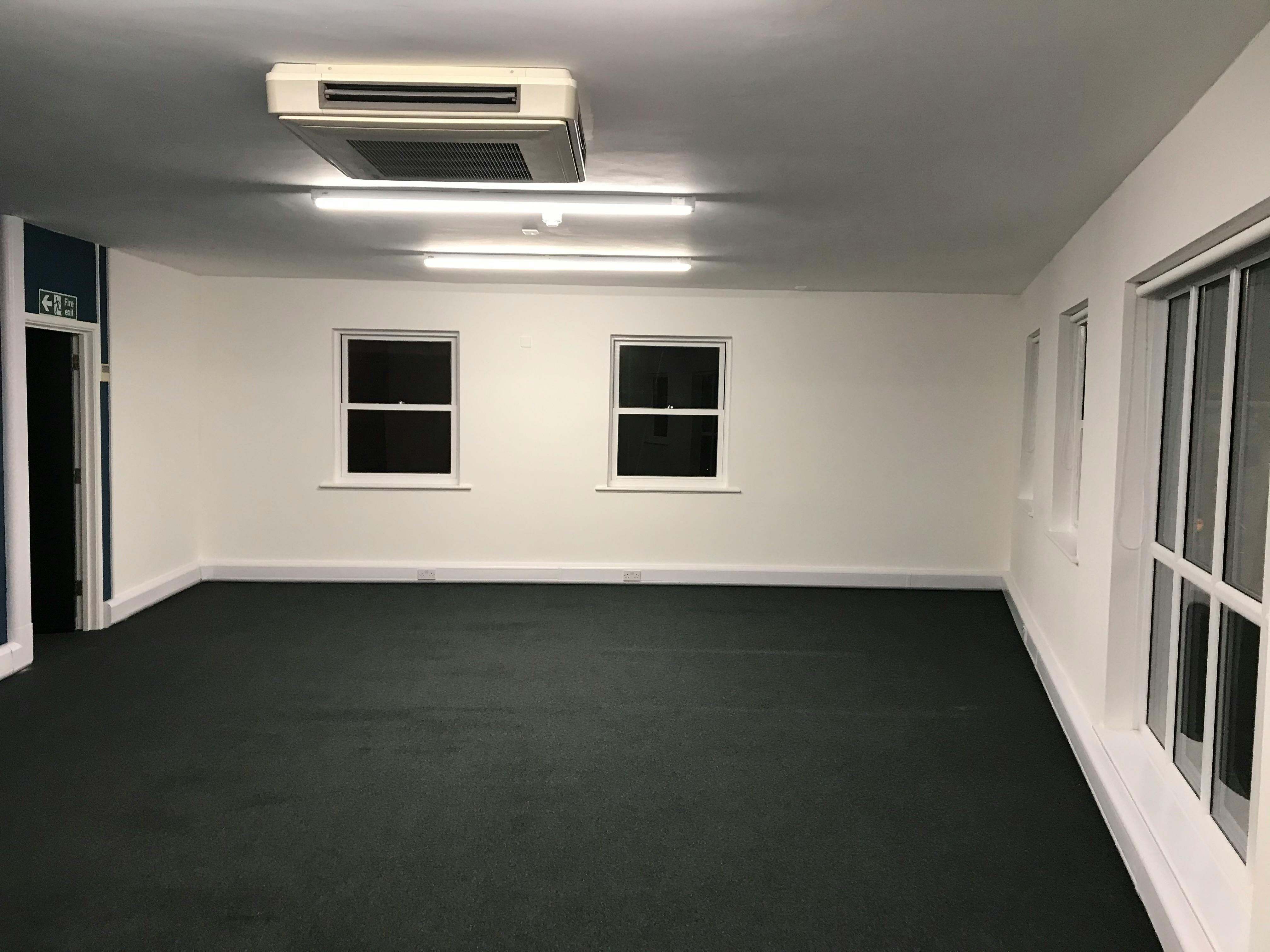 Office in Portsmouth - photo 2