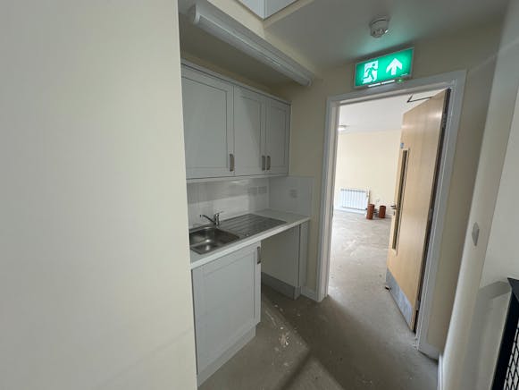 5 Craven Way, Newmarket, Industrial To Let - IMG_7080.JPG