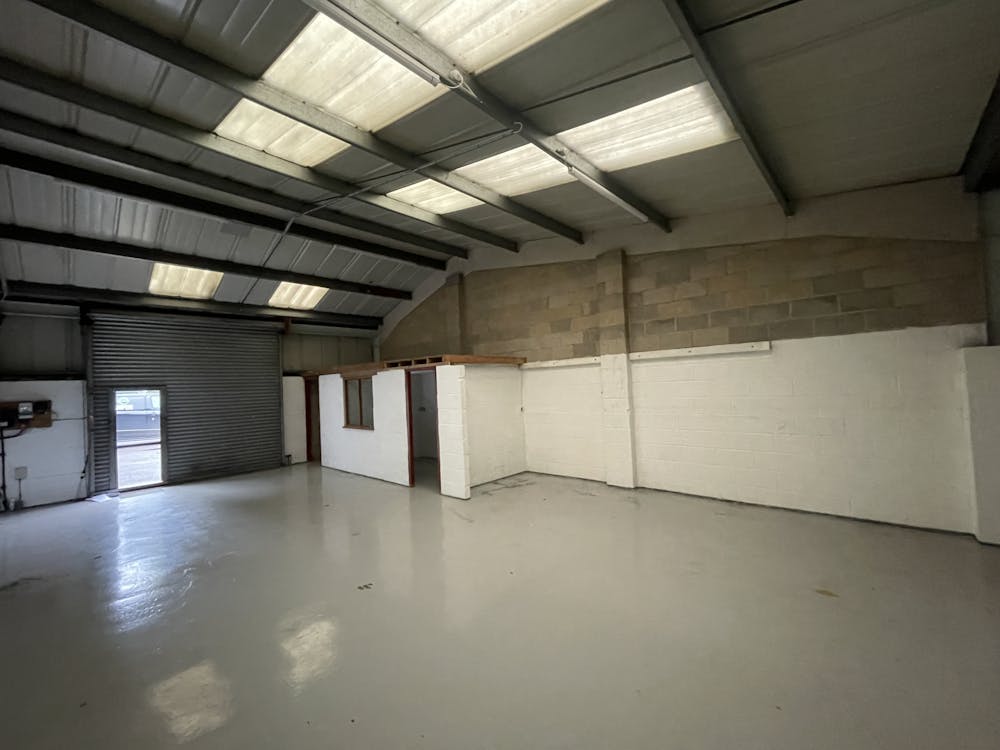 Unit 2 Thame Road Industrial Estate - IMG_5089.JPG