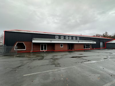 19B Maes Y Clawdd, Oswestry, Distribution Warehouse / Industrial / Trade Counter / Warehouse To Let - E2 MARKED.png