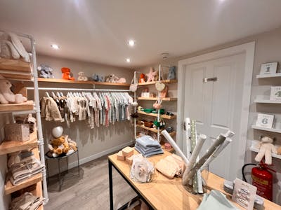 3 Station Square, Harrogate, Retail To Let - IMG_7873.jpeg