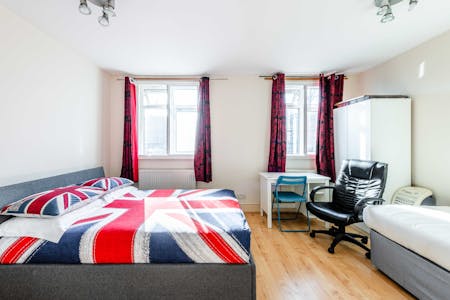 493 Cambridge Heath Road, London, Retail For Sale - Cambridge Heath Rd 493  Low Res 11.jpg