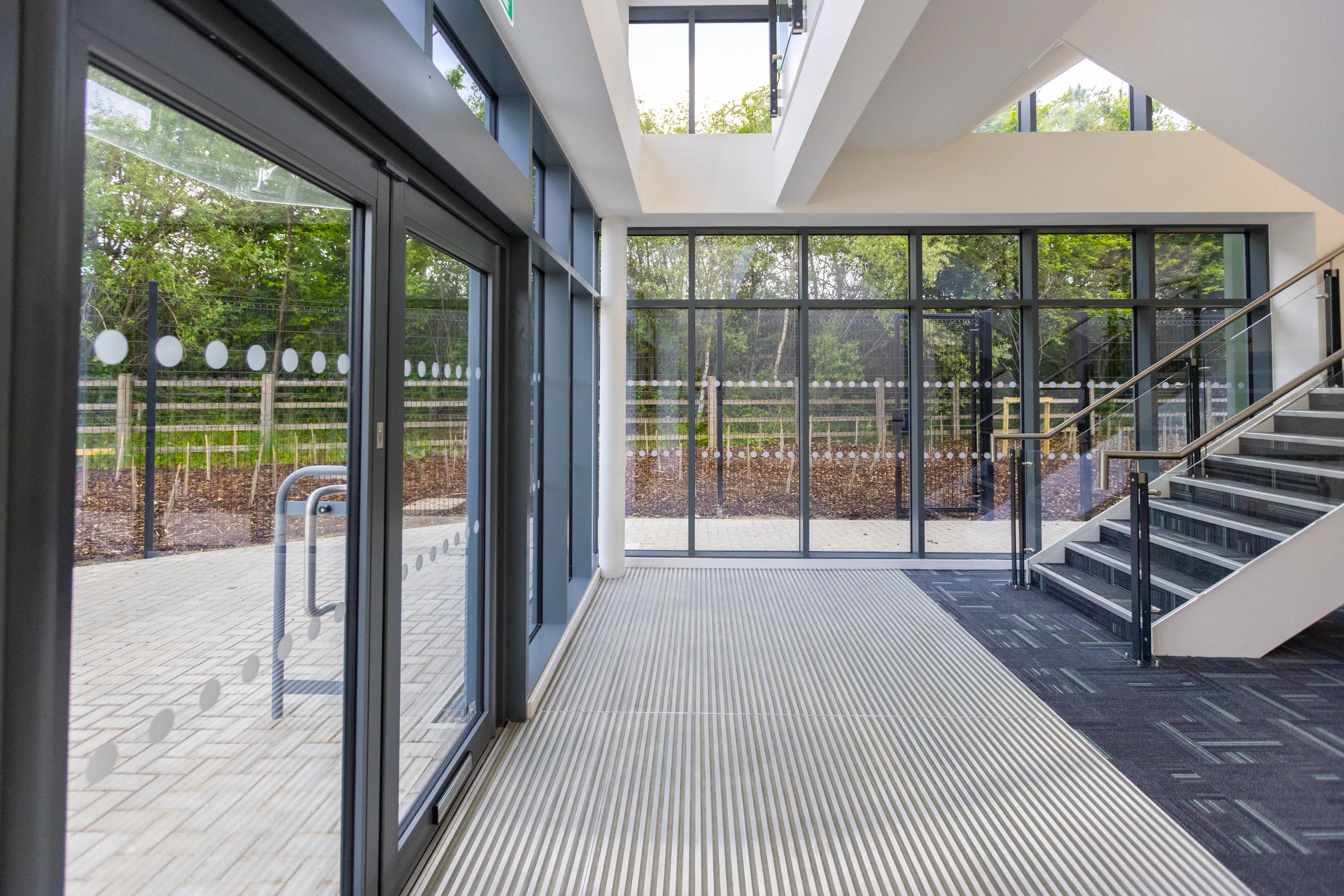 Unit 22 T45, Aire Valley Road, Leeds, West Yorkshire, LS9 0AA