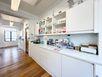 12-13 Poland Street (Noland House), London, Office To Let - IMG_5767.jpg