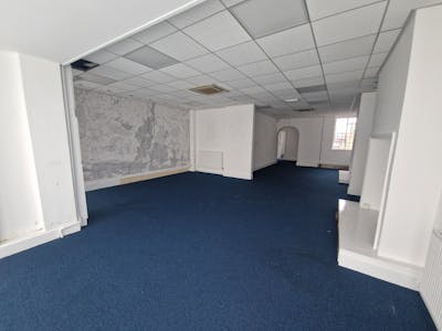 79A London Road, Waterlooville, Office / Retail To Let - 20250117_121049.jpg