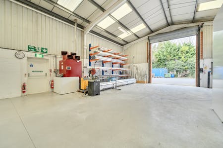 Unit 7, Brackley Industrial Estate, Brackley, Industrial/Logistics To Let - 1439624-1-69d7c3d5df324.jpg