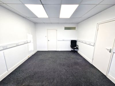 M6b Maxron House, Green Lane, Stockport, Office To Let - 20231205_094037.jpg