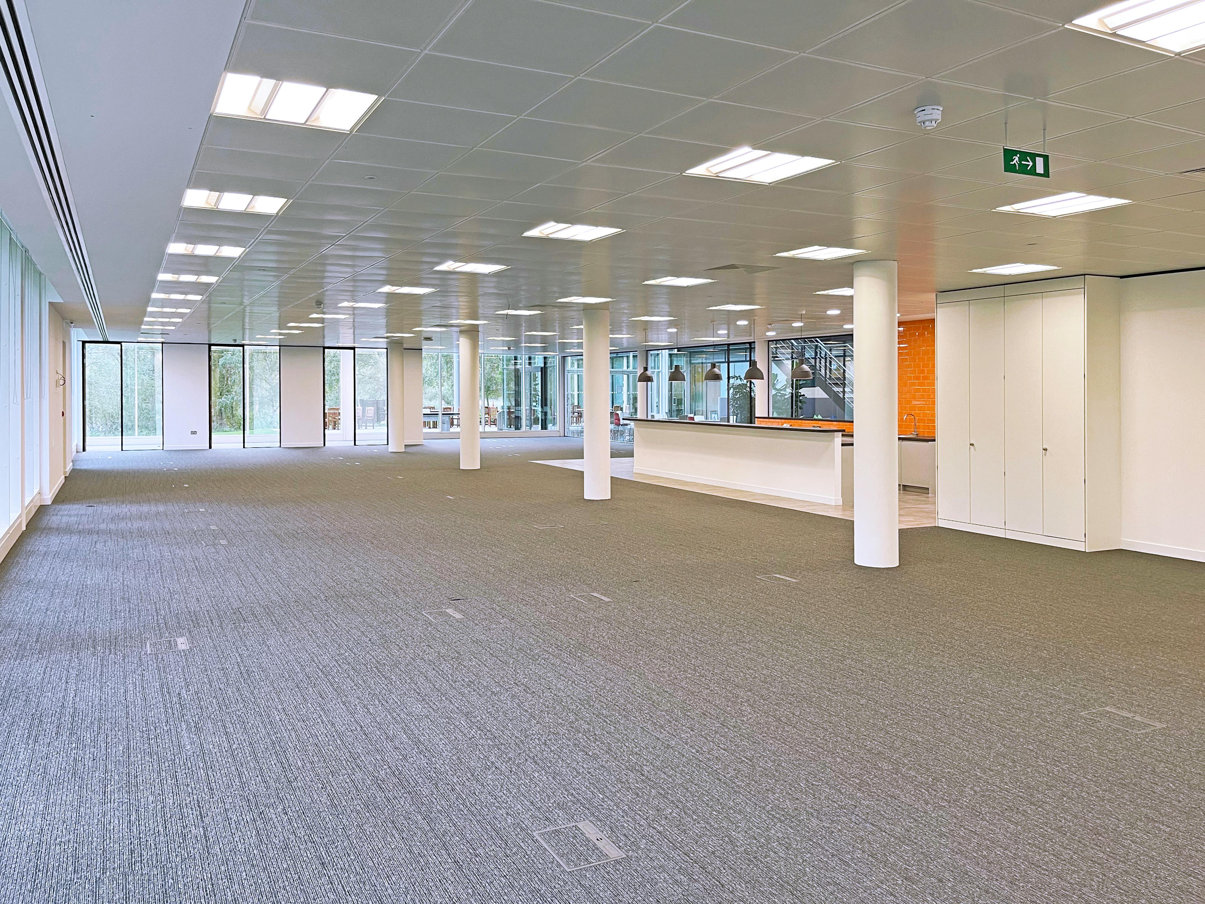 250, Longwater Ave, Reading, Offices To Let - image00001[60].jpg