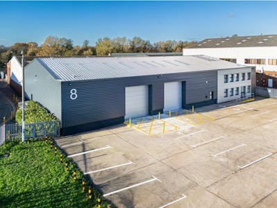 Unit 8 Fairway Close, Heathrow, Industrial / Warehouse To Let - Front aspect