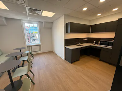 Third Floor, Frederick House, Dublin 2, Office To Let - PHOTO-2026-08-10-15-22-22 (5).jpg