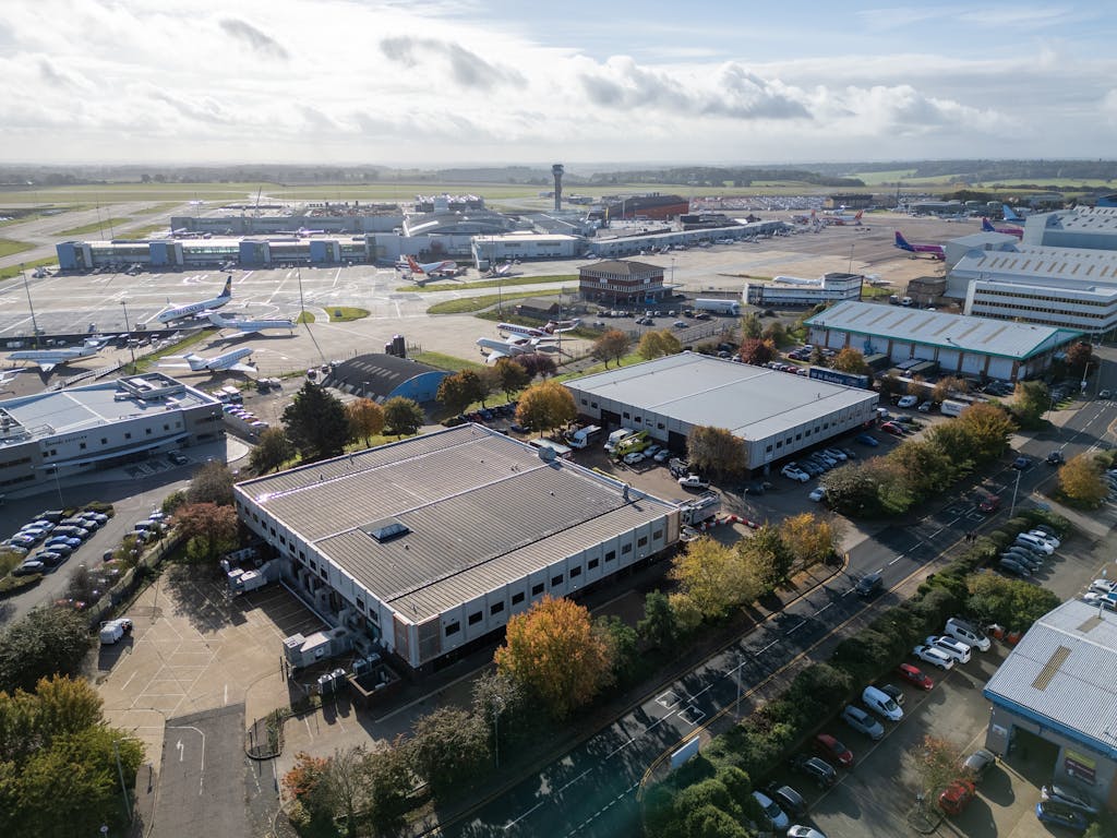 Unit 4 Airport Exec Pk RAW36