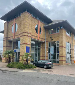 Elmbrook House, 18-19 Station Road, Sunbury-on-Thames, Office To Let - IMG_7797 2.png