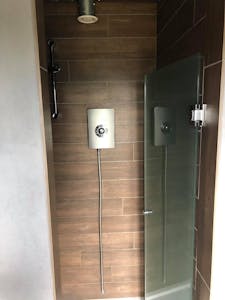 Eirpage House, 55 Donnybrook Road, Dublin 4, Office To Let - Shower.jpg