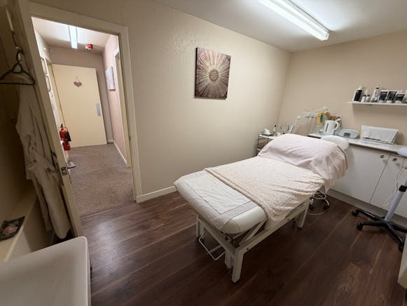 Cross Keys House, Perth, Retail To Let - IMG_3437.JPG